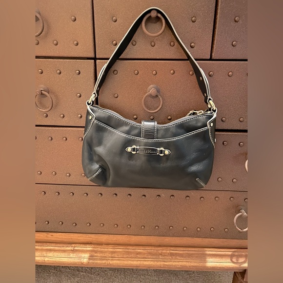 Beautiful Vintage Cole Haan baguette Black Bag - Picture 2 of 8